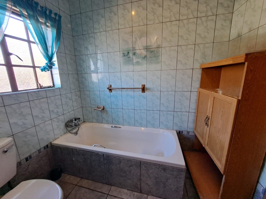 4 Bedroom Property for Sale in Safari Gardens North West